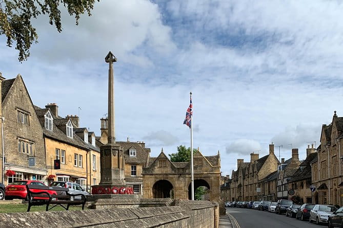 Private Full Day Excursion to the Cotswolds in a London Black Cab - Who Should Consider This Tour?