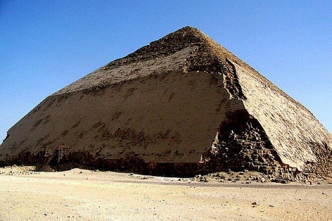 Private Full Day Tour to Giza Pyramids, Sphinx, Sakkara and Dahshour With Guided - Exploring Giza Pyramids and Sphinx