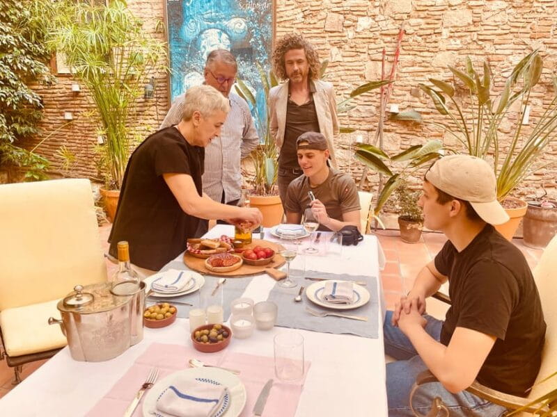 PRIVATE GASTRONOMIC EXPERIENCE IN A LOCAL HOME - Entering a Catalan Home: An Authentic Welcome