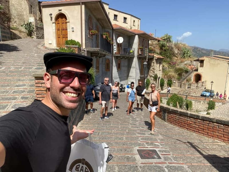 Private Godfather tour + Sicilian food&house wine tasting - Exploring Sicily’s Filming Locations with a Personal Touch