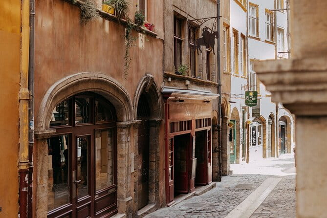 Private Gourmet walking tour of Lyon and Les Halles Paul Bocuse - FAQ Section