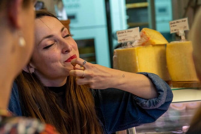 Private group Lisbon Roots, Food & Cultural Walk - Key Points