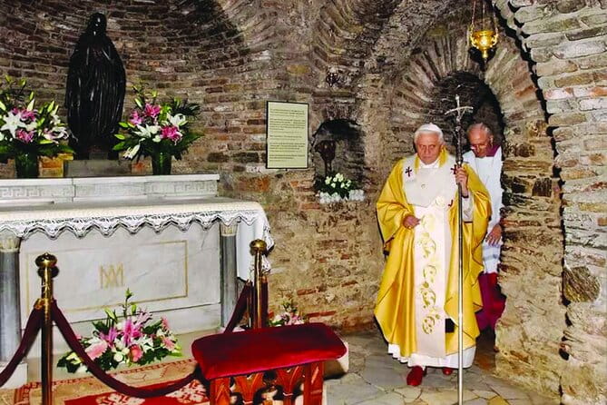 Private Guided Ephesus & Sirince Village From Kusadasi - Transportation and Group Size: Why It Matters