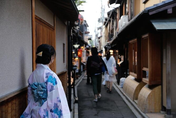 Private Guided Food Tour in Kyoto - Immersive Cultural Experience