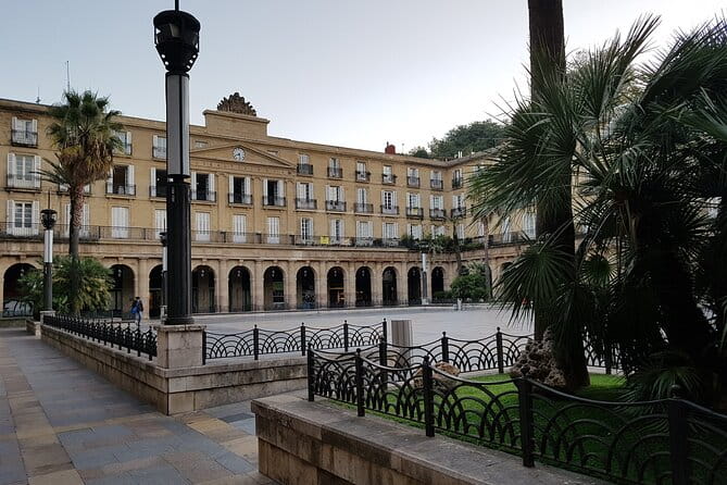 Private Guided Full-Day Walking Tour in Bilbao - A Deep Dive into the Full-Day Bilbao Experience