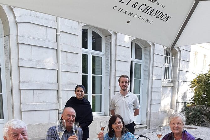 Private Guided Tour in Champagne from Paris with Moet&Chandon visit. - FAQ