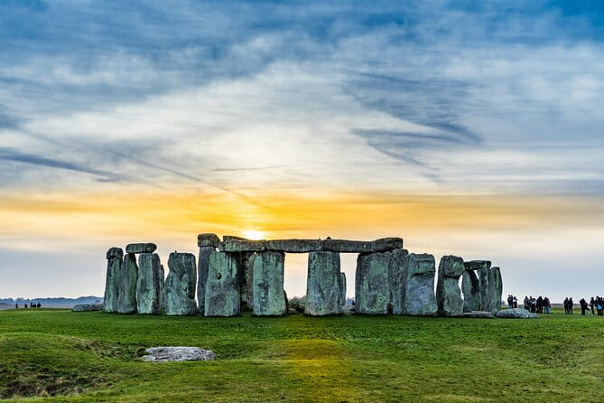 Private Guided Tour of Ancient and Magical Stonehenge - The Experience in Detail