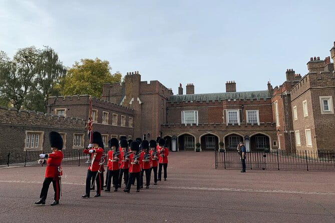 Private Guided Tour of London Landmarks - English or Italian - Review of the Private Guided Tour of London Landmarks