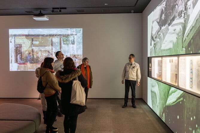 Private Guided Tour to Kimono Factory in Tokamachi - Meeting Point