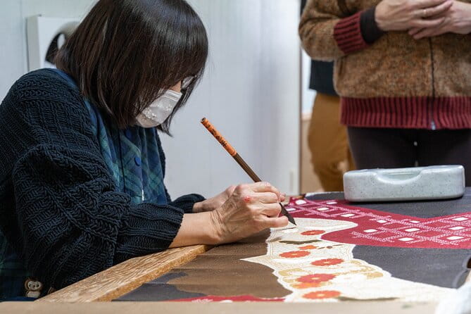 Private Guided Tour to Kimono Factory in Tokamachi - Discovering the Art of Kimono Making