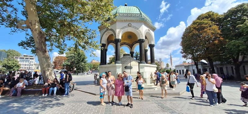 Private Hagia Sophia Tour with Skip-the-line Entry - The Guides: Zeki and Akin—Who They Are and Why They Matter