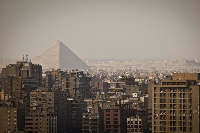 Private Half Day Tour of the Pyramids and Sphinx From Cairo - Exploring the Pyramids