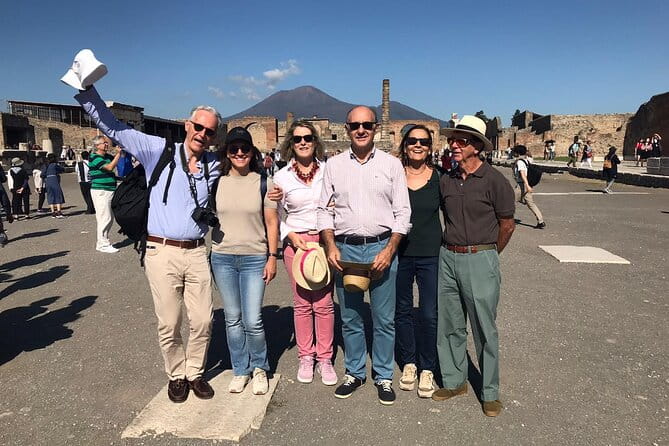 Private half-day tour with expert guide in the archaeological site of Pompeii - Practical Tips for Travelers