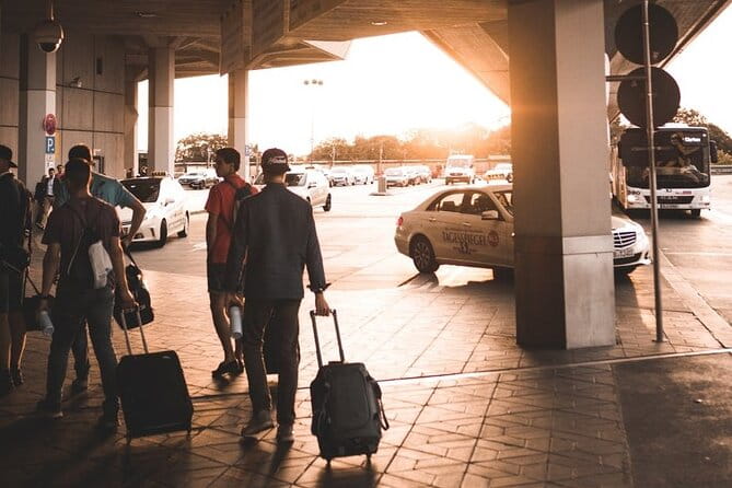 Private Haneda Airport Pick up & Drop-Off in Tokyo - Benefits of Choosing Private Transfers