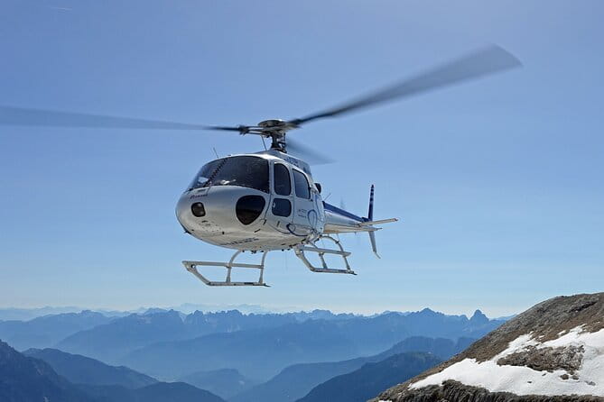 Private helicopter flight to Stockhorn mountain, with view to the Swiss Alps - Entering The World of Swiss Mountain Views