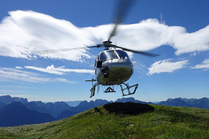 Private helicopter flight to Stockhorn mountain, with view to the Swiss Alps - The Sum Up