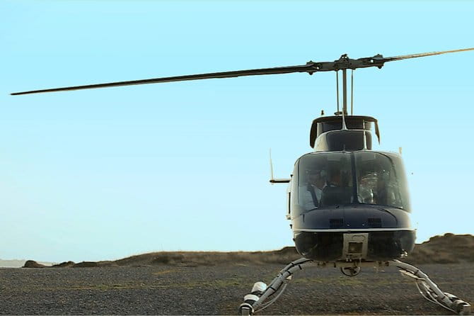 Private Helicopter Transfer from Santorini to Paros - Who This Experience Suits