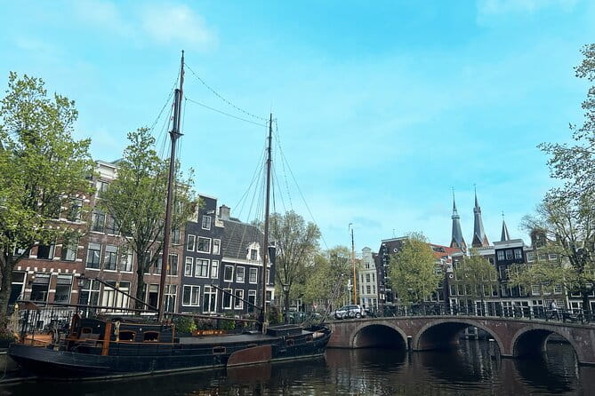 Private Historical Highlights Walking Tour, local Dutch guide - A Deep Dive into the Amsterdam Private Walking Tour