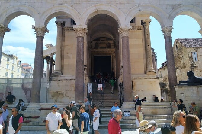 Private History tour - small group - FAQ Section