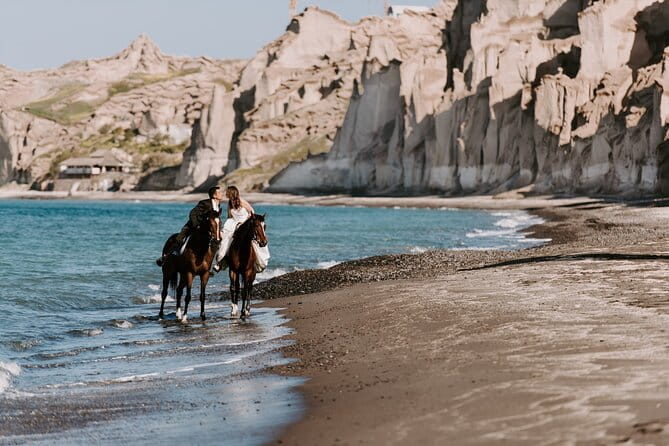 Private Horse Riding Experience in Santorini - Key Points
