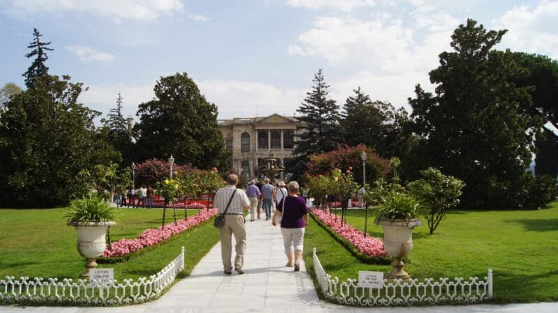 Private Istanbul Highlights Tour with a VIP Van - FAQ