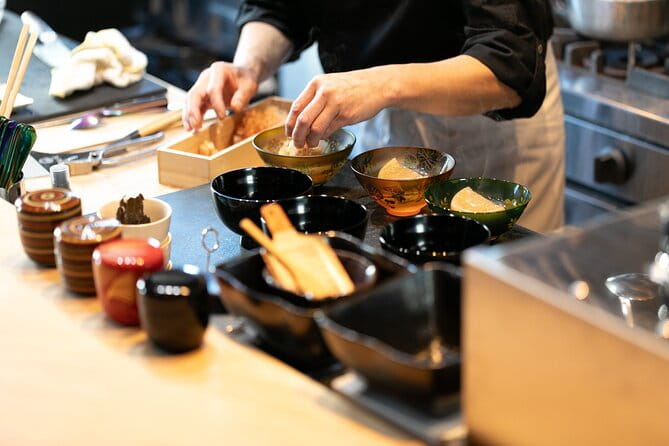 Private Japanese Cuisine Tour With Guide in Suzu-Ki - Exploring Suzu-kis Culinary Delights