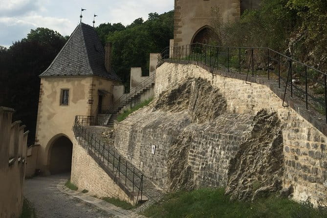 Private Karlstejn castle tour from Prague with Lunch & Admission - Entering the Castle: A Well-Paced Journey