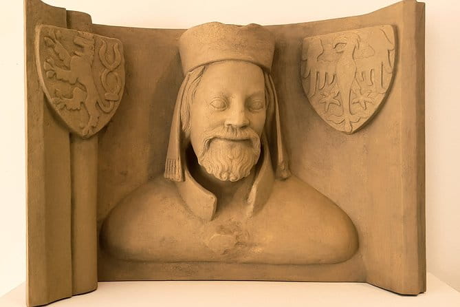 Private Karlstejn castle tour from Prague with Lunch & Admission - Lunch at an Authentic Czech Restaurant