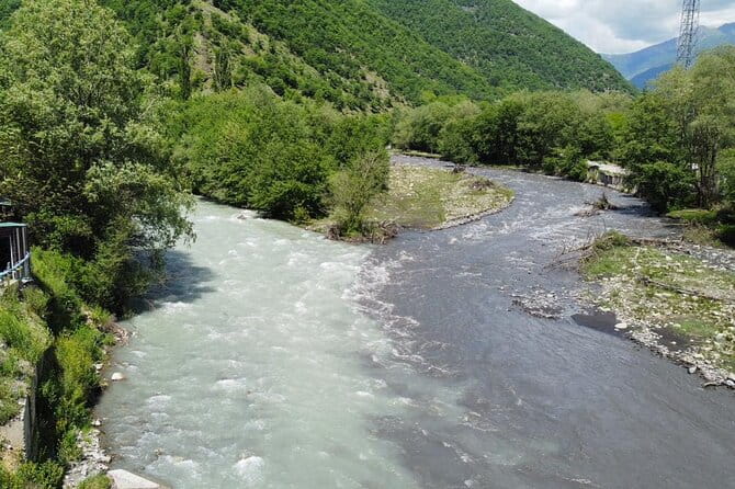 Private Kazbegi and Gudauri Mountain Tour - Wrapping Up and Local Flavors: Return to Tbilisi