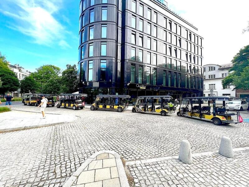 Private Krakow Old Town golf cart tour with audio-guide - Who Is This Tour Best Suited For?