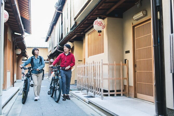 Private Kyoto Back Street Cycling Tour W. Eng-Speaking Guide - Exploring Kyotos Back Streets by Bicycle