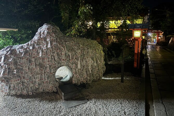 Private Kyoto Night Tour: Historic Walk at Gion and Fushimi - Key Points