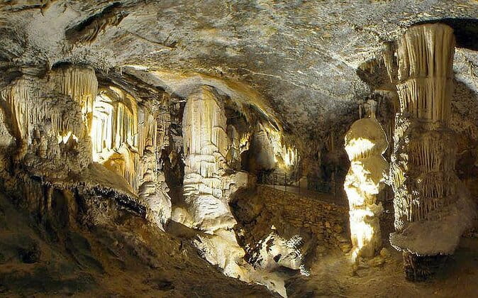 Private Ljubljana and Postojna Cave Tour from Zagreb - Key Points