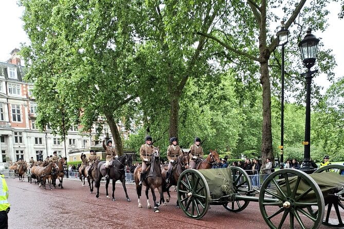 Private London Tours Westminster Abbey and/or War Room Entry - An Authentic and Enjoyable Experience for Curious Travelers