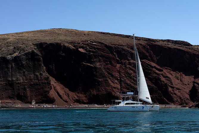 Private Luxury Caldera Cruise with a rich BBQ meal and Open Bar! - Key points / Takeaways