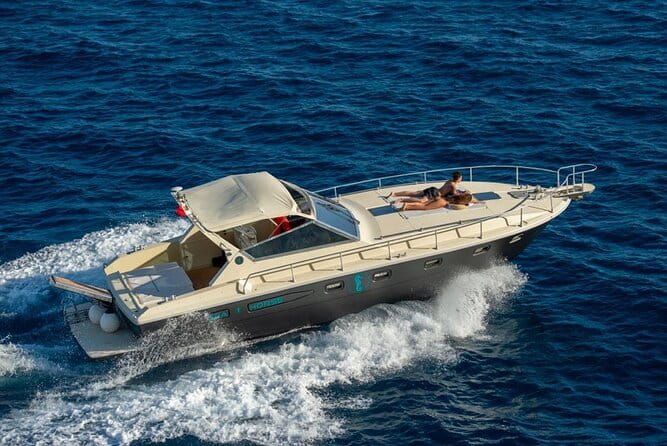 Private Luxury Capri-Amalfi tour with aperitif on board! - Exploring the Amalfi Coast by Boat: A Personal Perspective