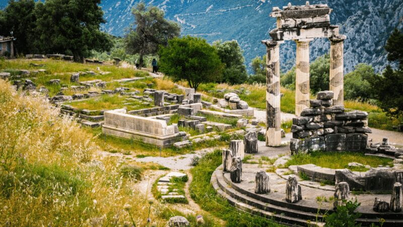 Private Luxury Tour: Delphi, Arachova and Hosios Loukas - Hosios Loukas Monastery: Byzantine Beauty and Serenity