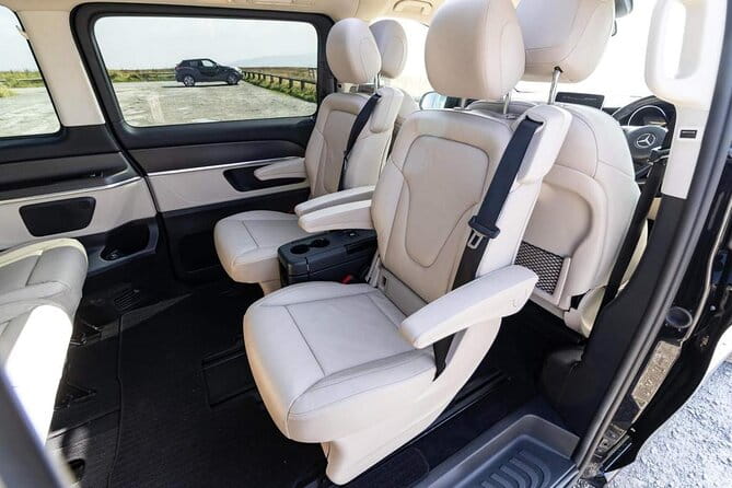 Private luxury transfer from Edinburgh Airport to Edinburgh - The Journey to Your Accommodation