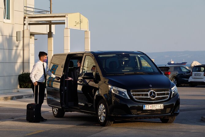 Private Luxury Transfer From Split to Zagreb - Customizable Pickup Point