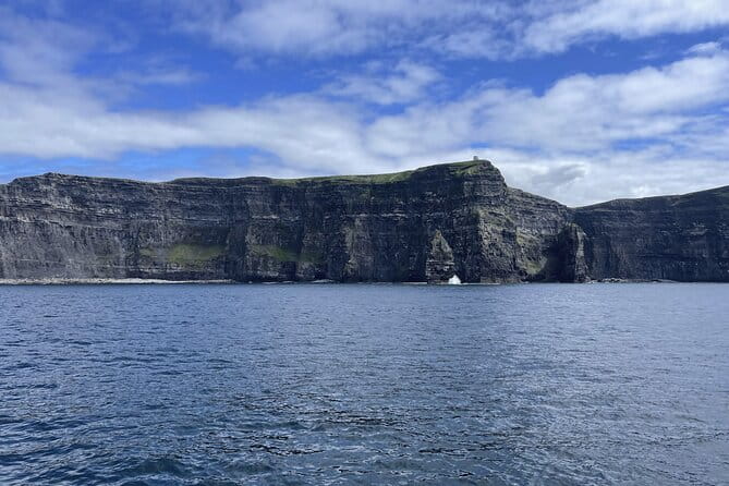 Private Luxury VIP Chauffeured Cliffs of Moher Tour from Dublin - Dunguaire Castle and Sean’s Bar: Stepping Back in Time
