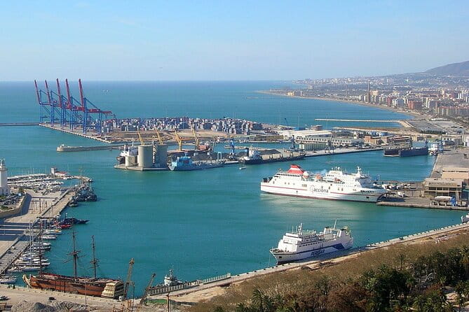 Private Malaga City Center Walking Tour with Tapas Food Tastings - Authentic Experiences in Historic Locations