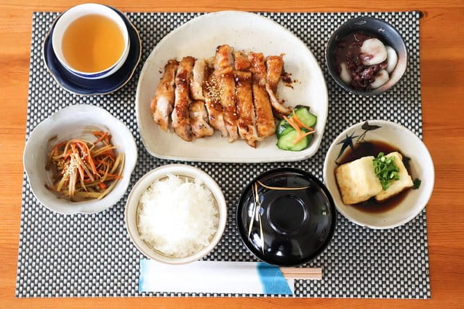 Private Market Tour and Cooking Class With Kanae, a Sapporo Local - Personalized and Immersive Experience