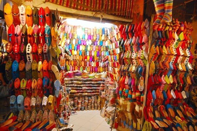 Private Marrakesh Souk Tour: Shop Like a Local With a Local Guide - Meeting and Pickup