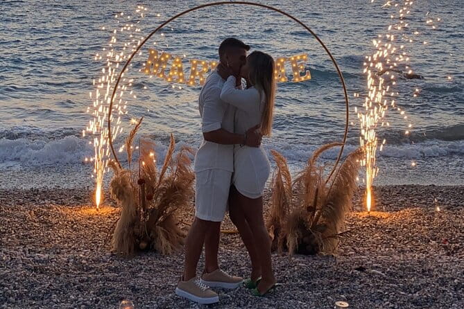 Private Marriage Proposals - Introduction: A Romantic Proposal with a View