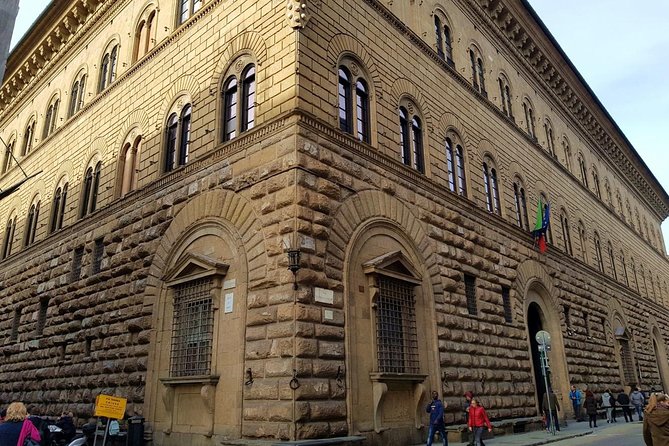 Private Medici Guided Tour in Florence - Meeting Information