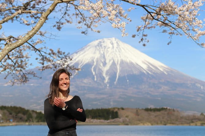 Private Mt Fuji Tour From Tokyo: Scenic BBQ and Hidden Gems - Culinary Highlights: Japanese BBQ and Vegan Options