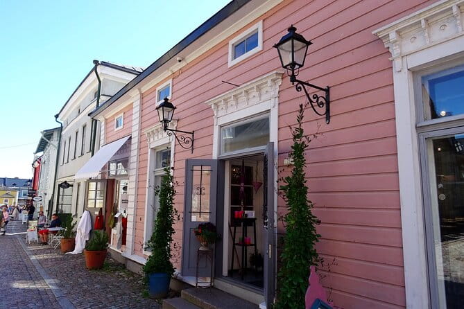 Private National Park and Porvoo Old Town tour from Helsinki - Who Is This Tour Best For?