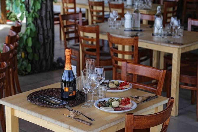 Private Natural Wine Vs Byodinamic and Organic Wine Tour - Price and Value