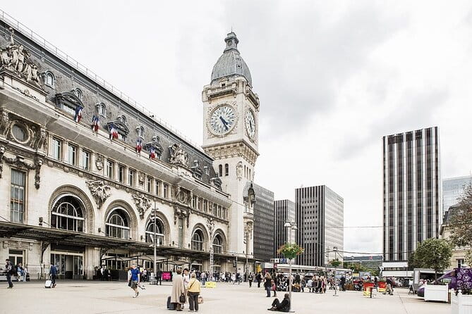 Private One Way Transfer from Railways Station to Hotel in Paris - Suitability and Limitations