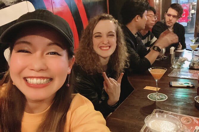 Private Osaka Food and Bar in Namba With 3 Drinks and Dishes - Key Points